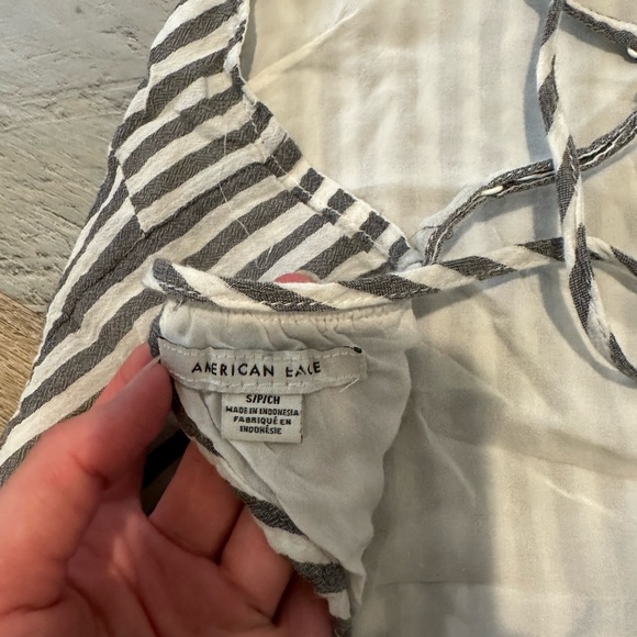 AE Blouse - Picture 3 of 3